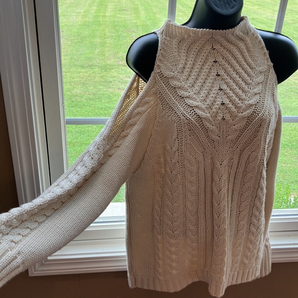 Sweater - Picture 2 of 3